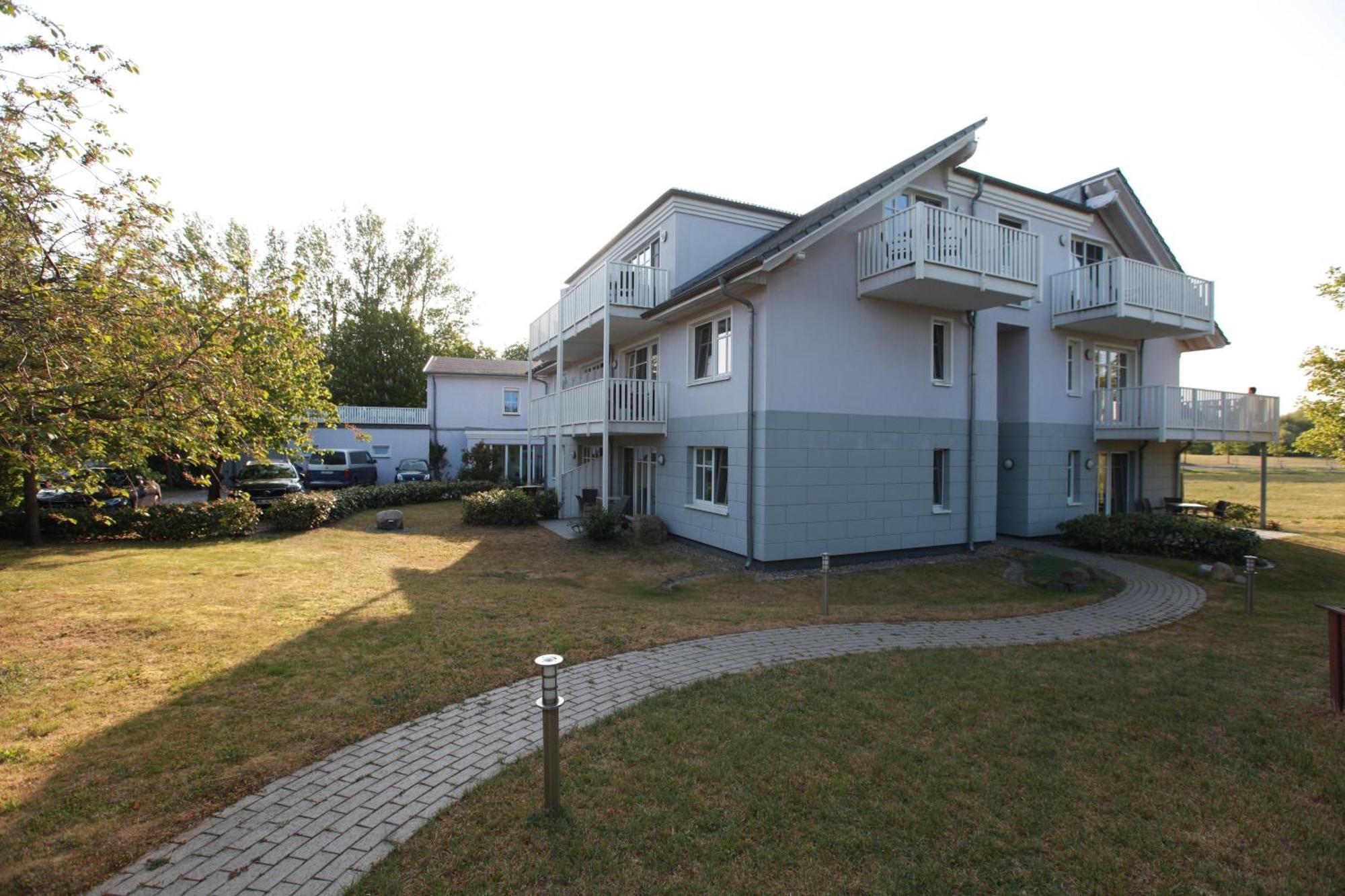 Apartment Saatmann Komfort 2 Ahrenshoop Exterior photo